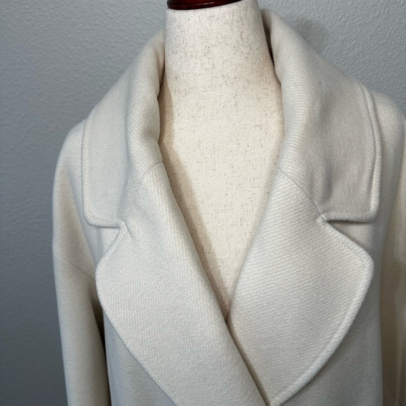 H&M Double Breasted Cream Coat. Size XXL. - Picture 3 of 13